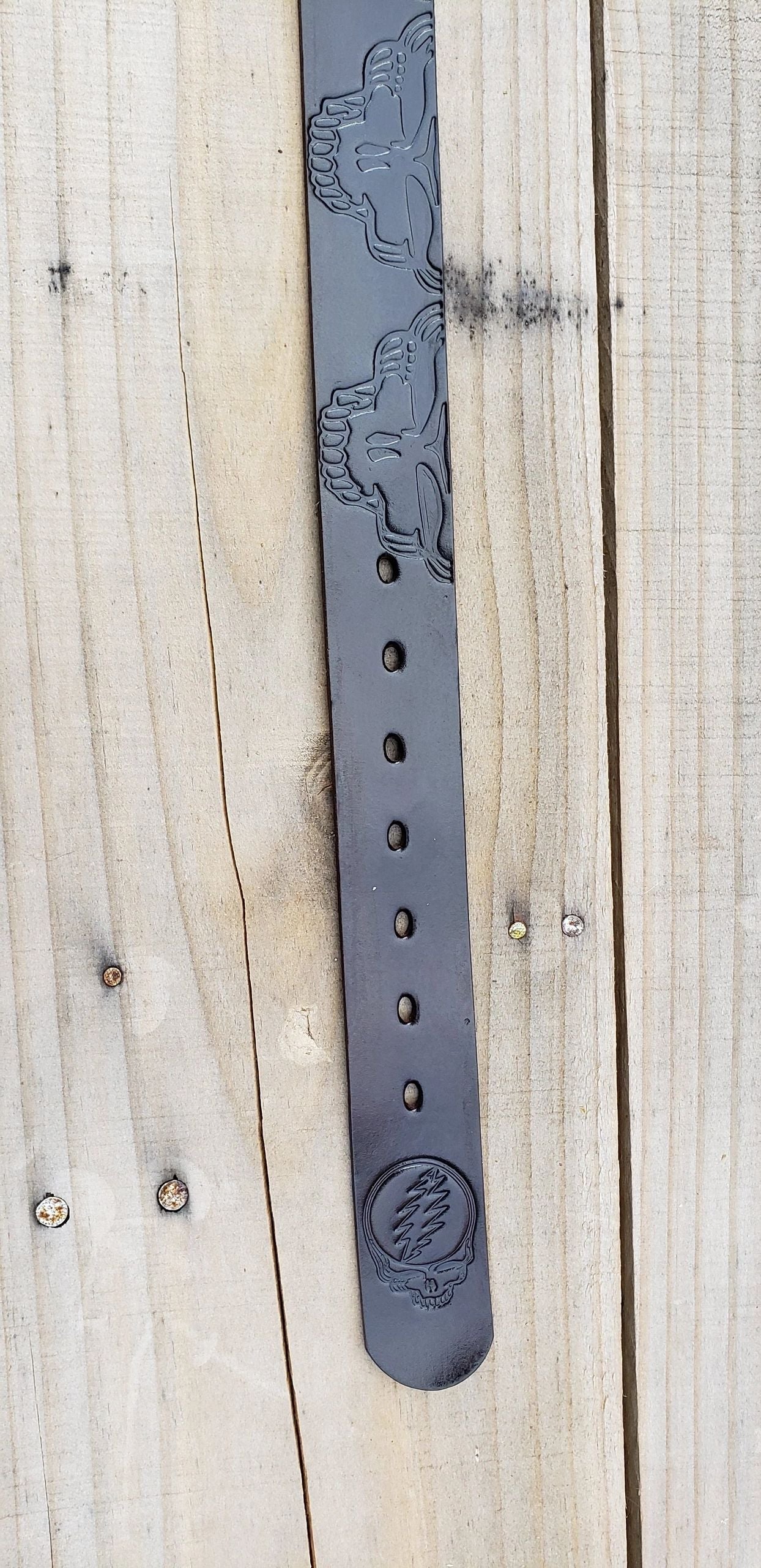 Grateful 1/2 Skull Leather Belt